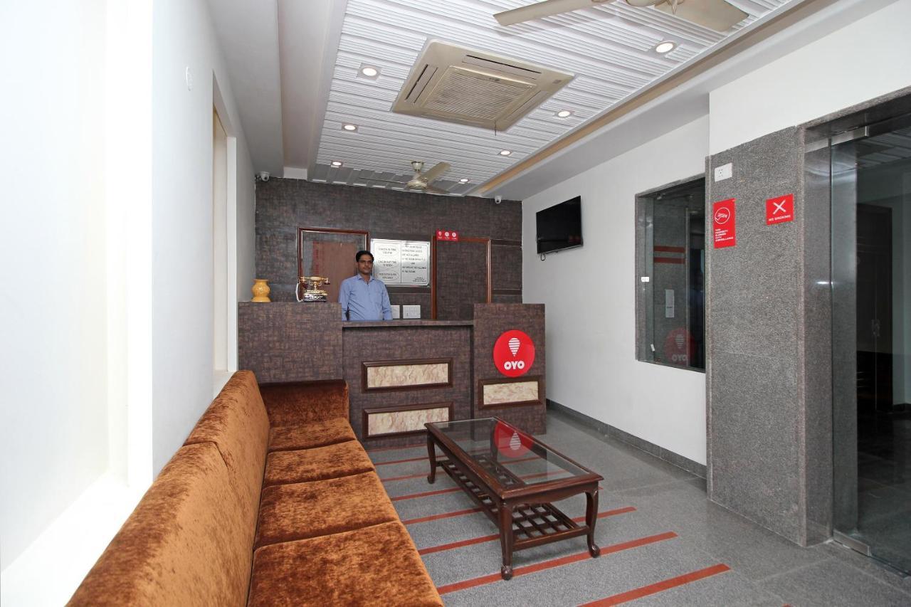 Oyo Hotel Blu Pebbles Near Delhi Airport New Delhi Exterior foto