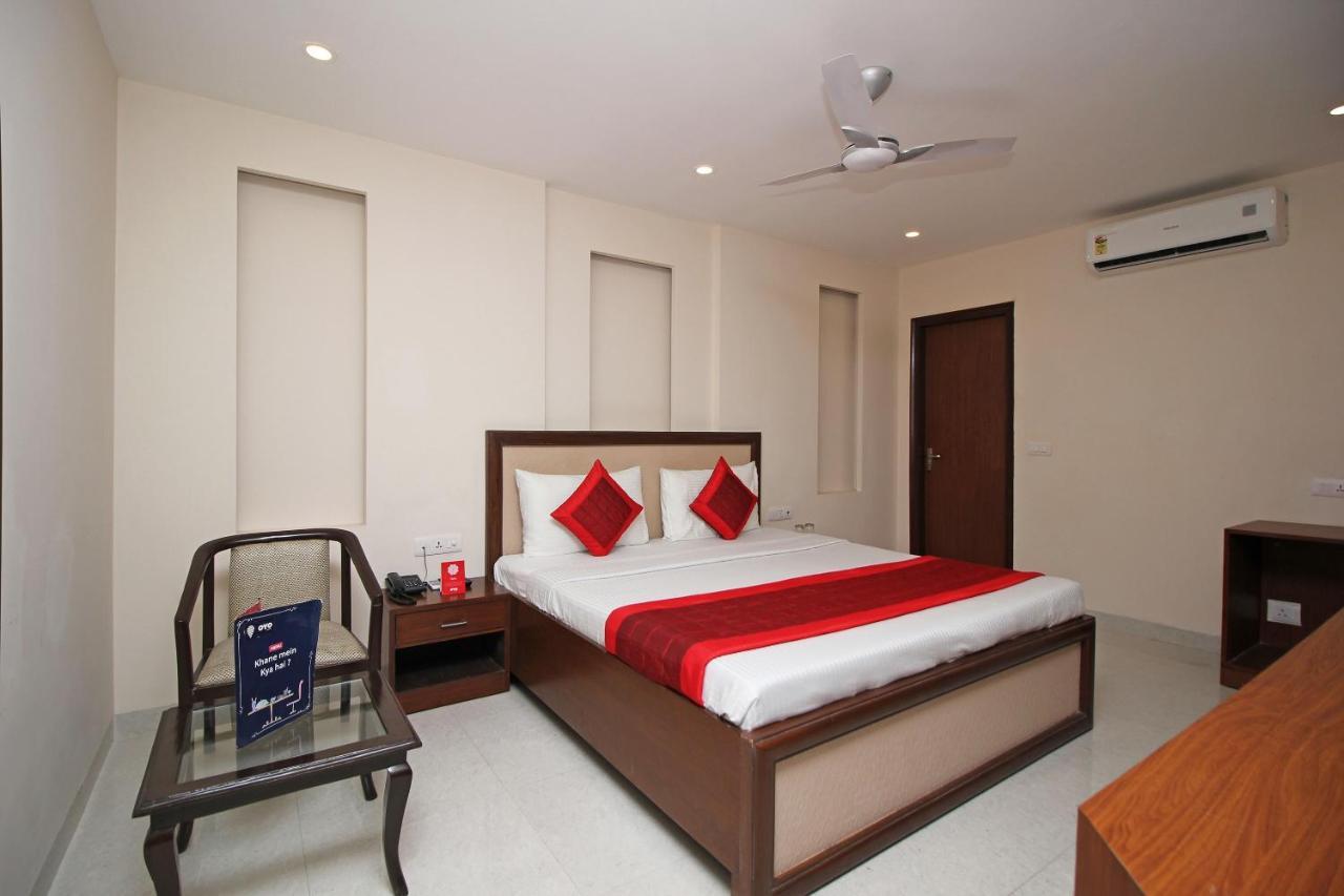 Oyo Hotel Blu Pebbles Near Delhi Airport New Delhi Exterior foto