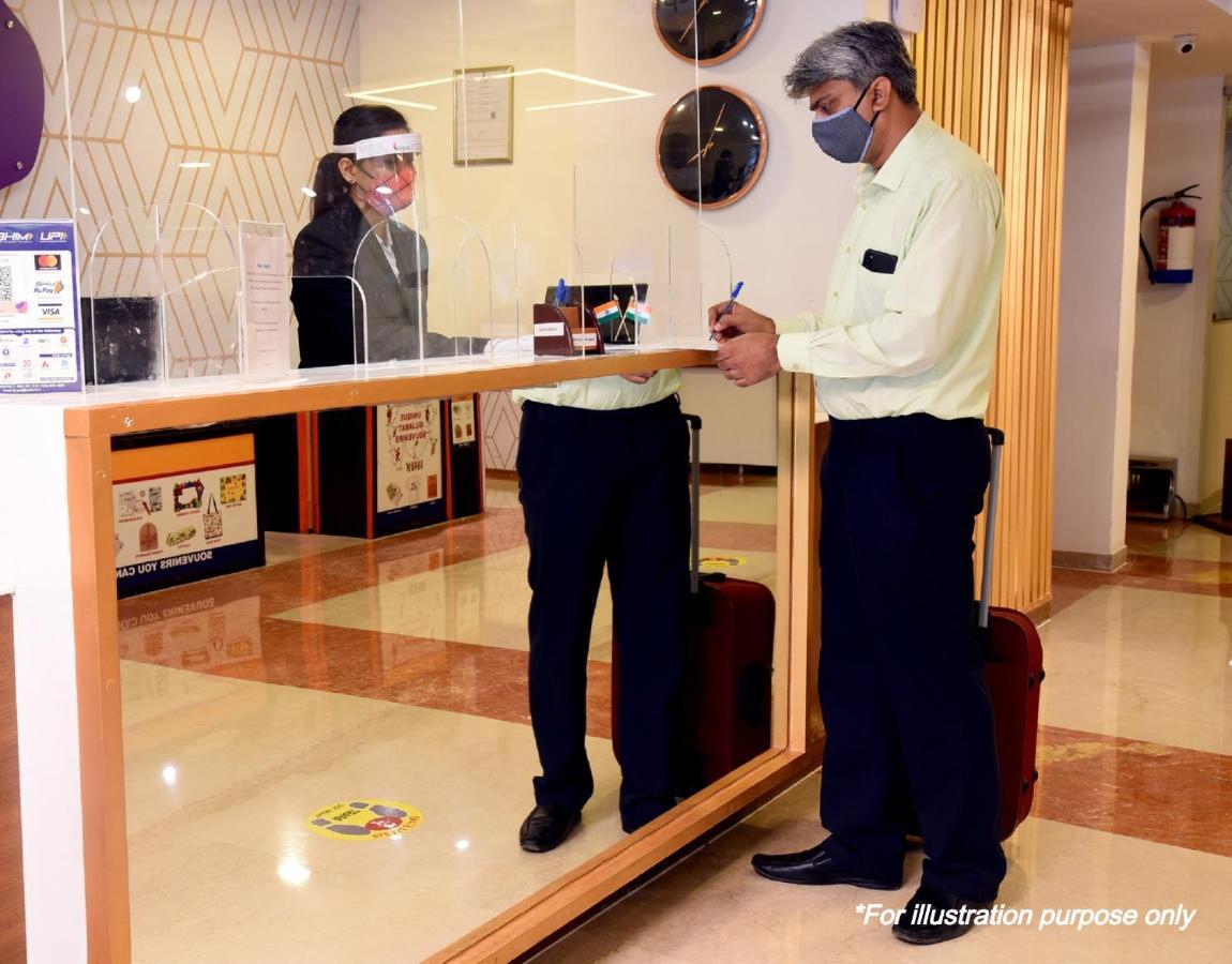 Oyo Hotel Blu Pebbles Near Delhi Airport New Delhi Exterior foto