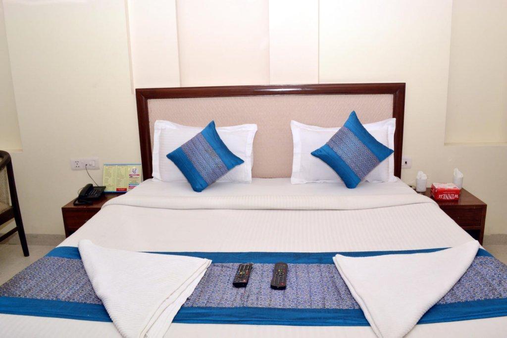 Oyo Hotel Blu Pebbles Near Delhi Airport New Delhi Exterior foto