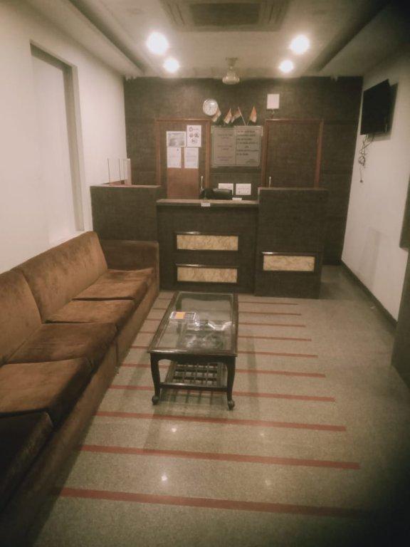 Oyo Hotel Blu Pebbles Near Delhi Airport New Delhi Exterior foto